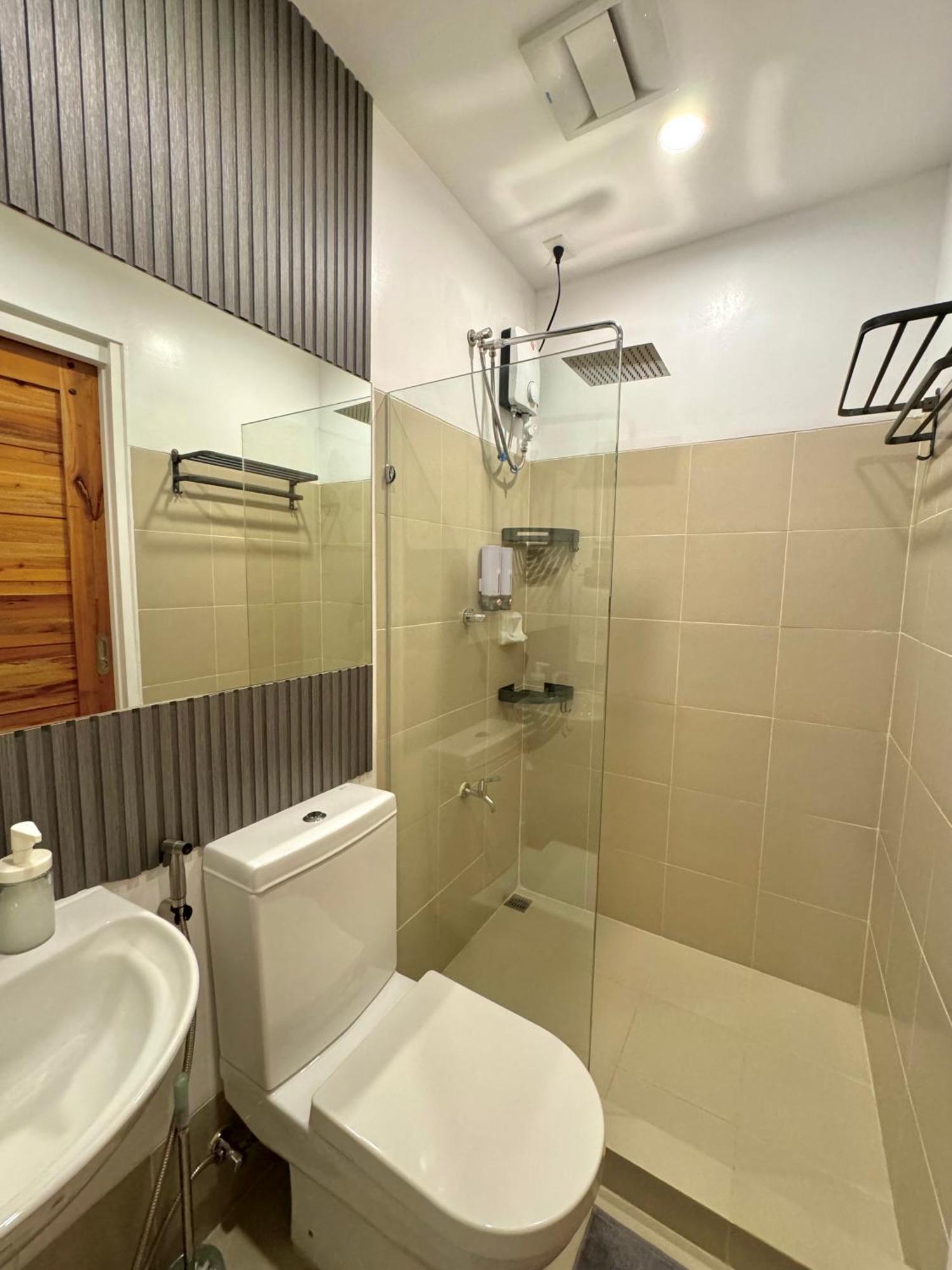 Fullerton Suites Puting Kahoy ภายนอก รูปภาพ
